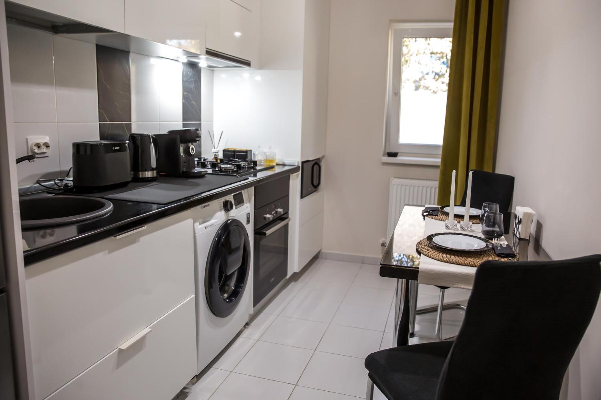 Jsn House - Private Parking & Premium Services Bukarest Kültér fotó