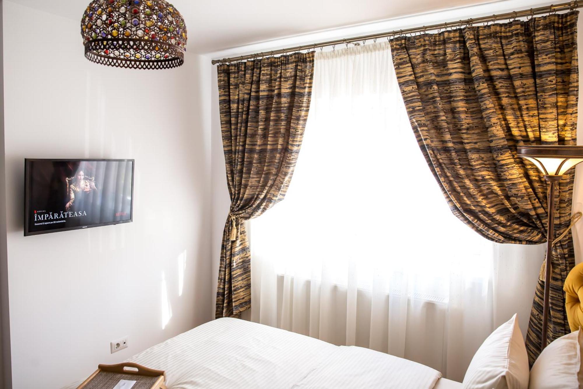 Jsn House - Private Parking & Premium Services Bukarest Kültér fotó