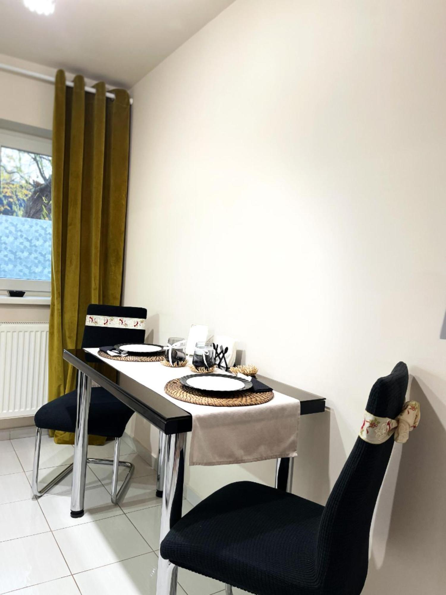 Jsn House - Private Parking & Premium Services Bukarest Kültér fotó