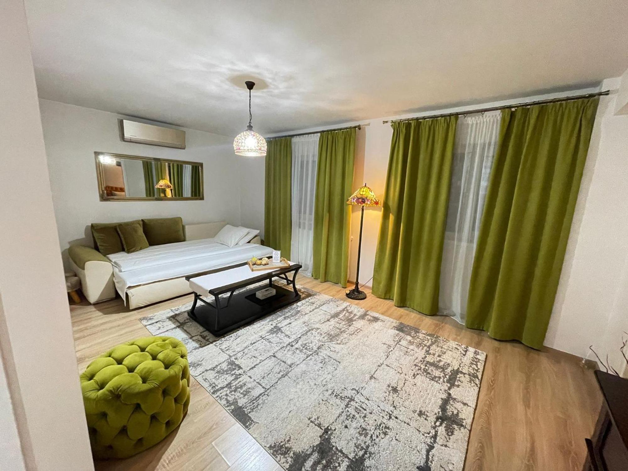 Jsn House - Private Parking & Premium Services Bukarest Kültér fotó