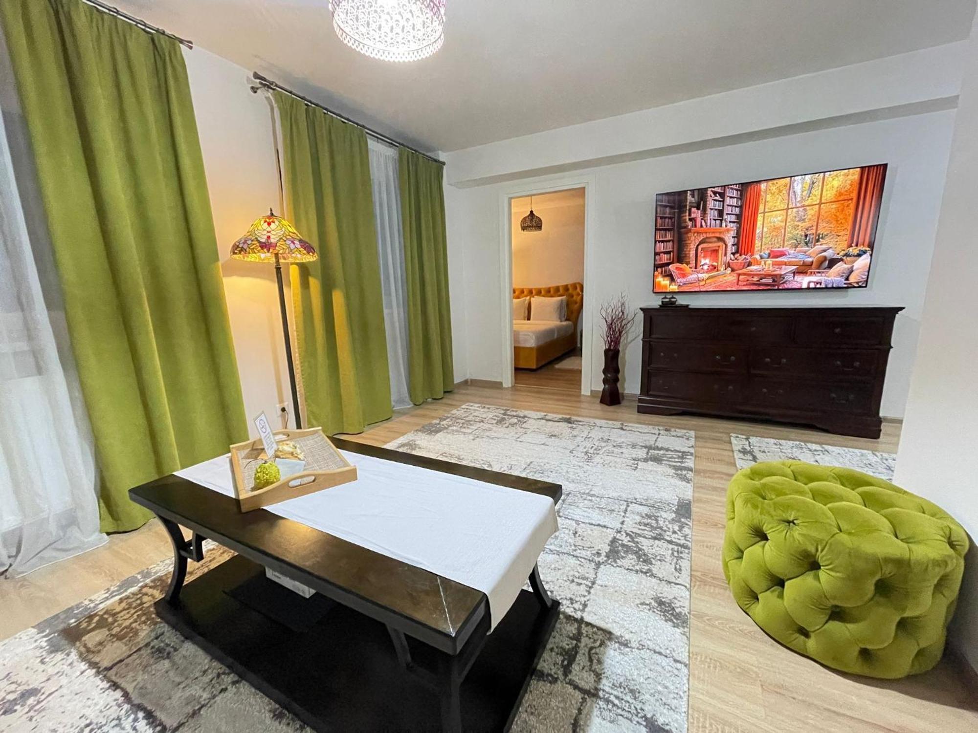 Jsn House - Private Parking & Premium Services Bukarest Kültér fotó