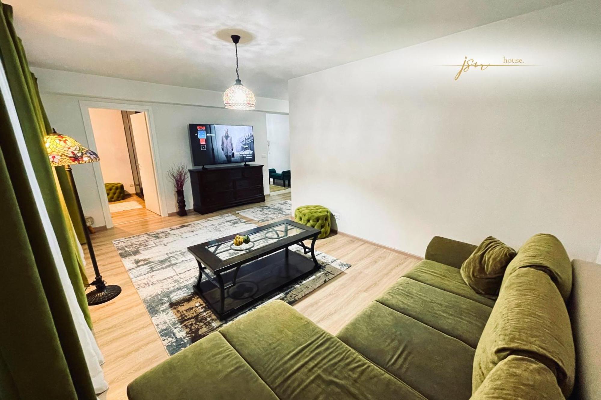 Jsn House - Private Parking & Premium Services Bukarest Kültér fotó